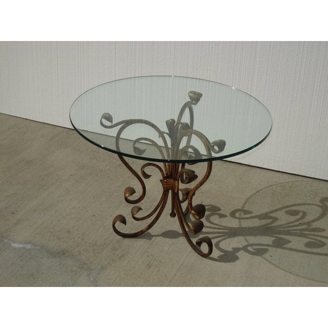 Vintage Hollywood Regency Tole Gold Iron Side Table Made in Italy For Sale - Image 9 of 12