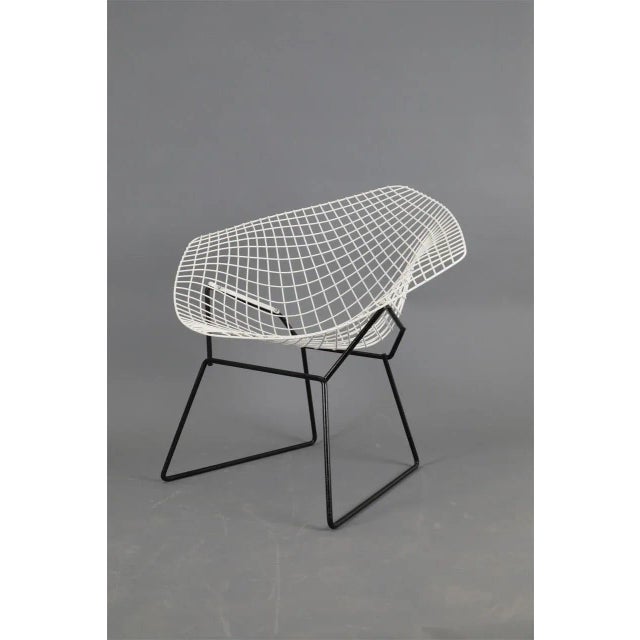 Diamond Chair by Harry Bertoia for Knoll International, in Very Good conditions. Designed 1950 to 1959 I have official...