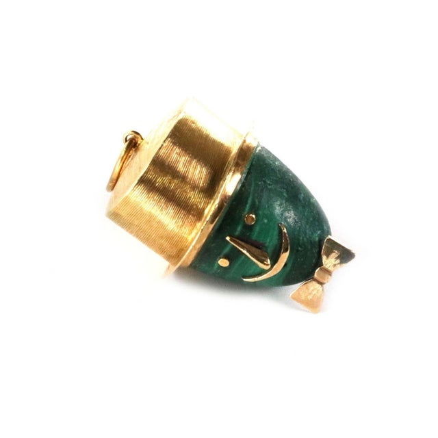 Estate 18k Yellow Gold Malachite Man's Face Hat Bow Tie Pendant For Sale - Image 4 of 5