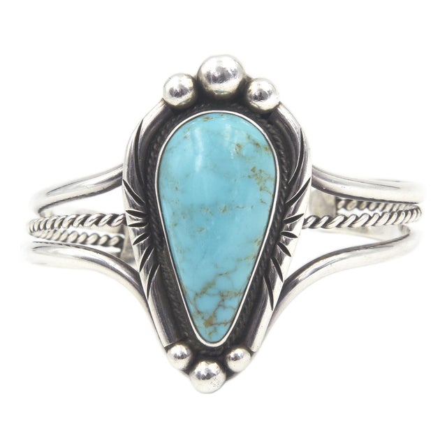 Vintage Southwestern Navajo Style Turquoise Sterling Silver Cuff Bracelet For Sale