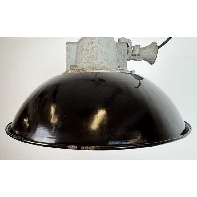 Black Enamel and Cast Iron Industrial Cage Pendant Light from Elektrosvit, 1960s For Sale - Image 4 of 18