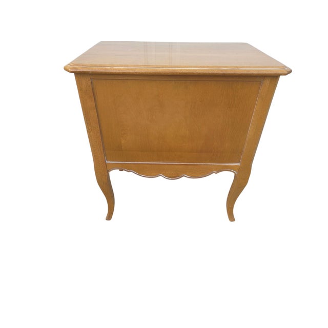 Wood 1990s Ethan Allen French Country Nightstand Chest End Side Table Bedroom Commode For Sale - Image 7 of 14