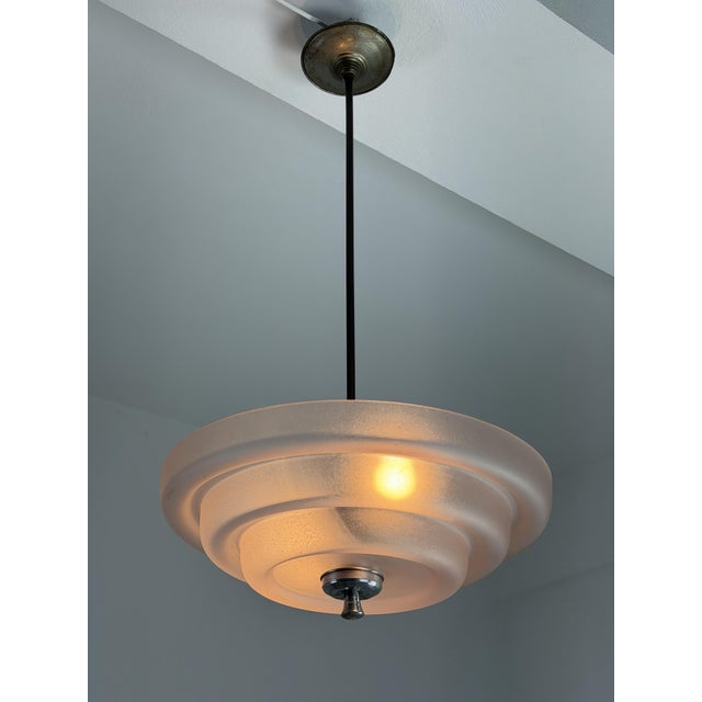 1940s Art Deco 2-Light Pendant in Pink Glass and Chromed Metal, 1940s For Sale - Image 5 of 12