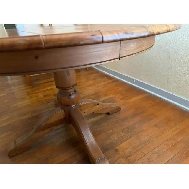 1990s Vintage Ethan Allen Rustic Farmhouse Round Pedestal Table With Ladder Back Handwoven Rush Chairs For Sale - Image 5 of 14