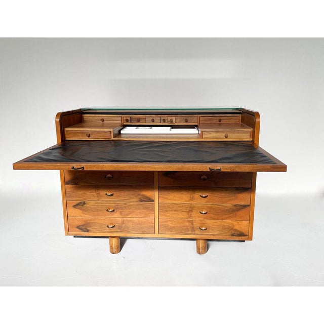 1960s Mid-Century Modern Desk attributed to Gianfranco Frattini for Bernini, Italy, 1960s For Sale - Image 5 of 7