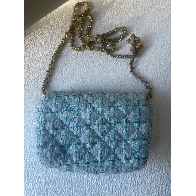 Tweed Mini Shoulder Bag With Chain For Sale - Image 4 of 8