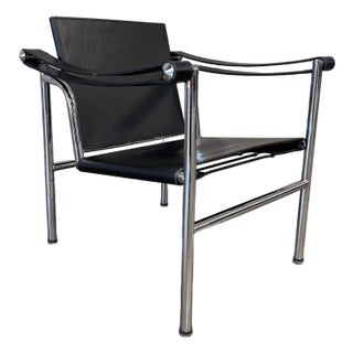 Le Corbusier Lc1 Black Leather Chair For Sale