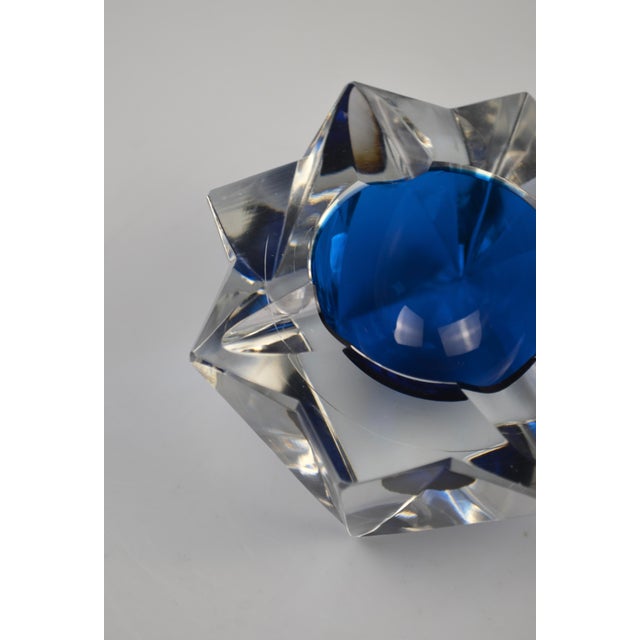 Blue Faceted Crystal Ashtray with Blue Center from Saint Louis, France, 1970s For Sale - Image 8 of 13