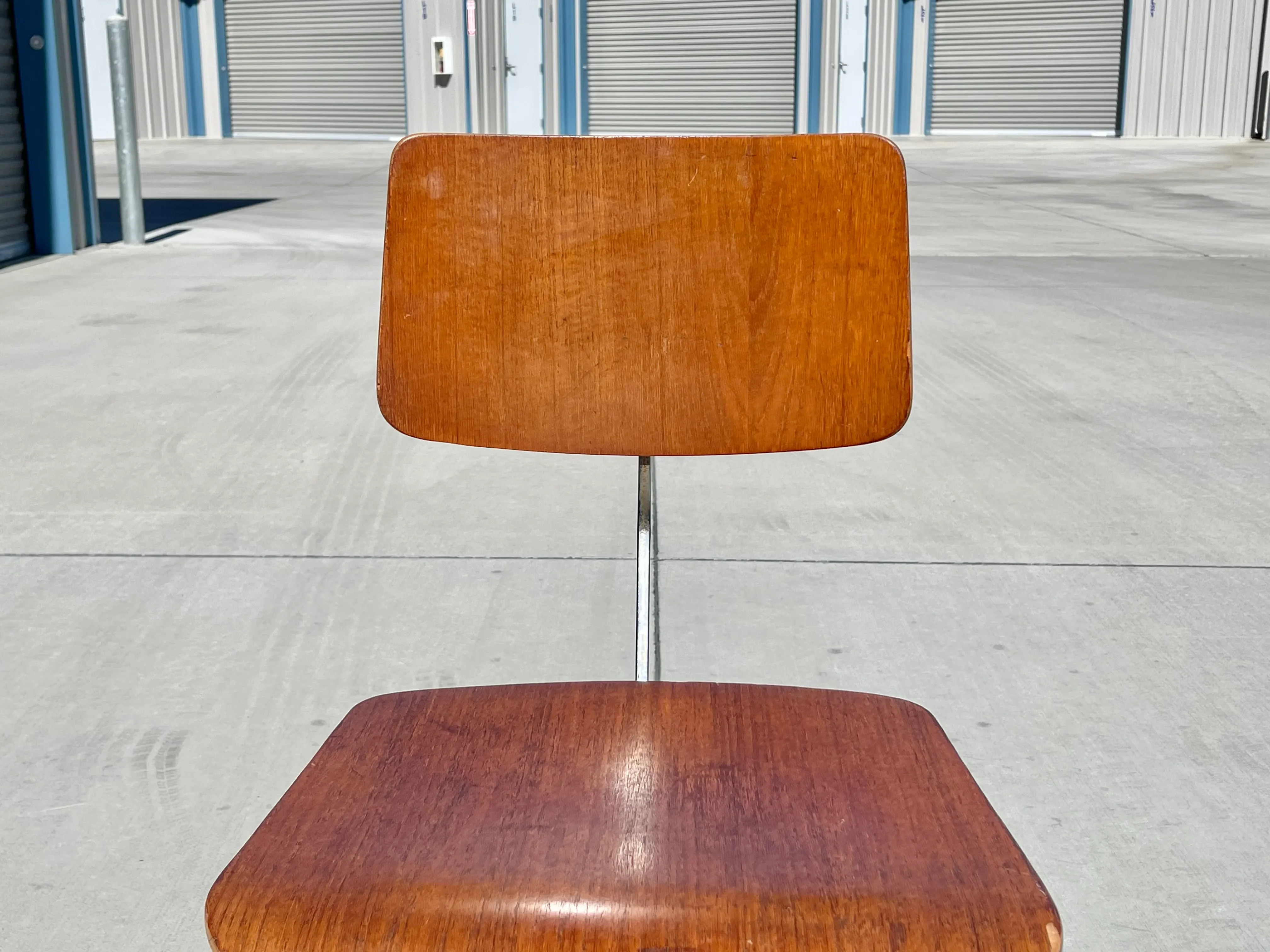 スリムビューティ✳︎REALIZE(中古品) 1950s Mid Century Modern Office Chair by Jorge Rasmussen | Chairish