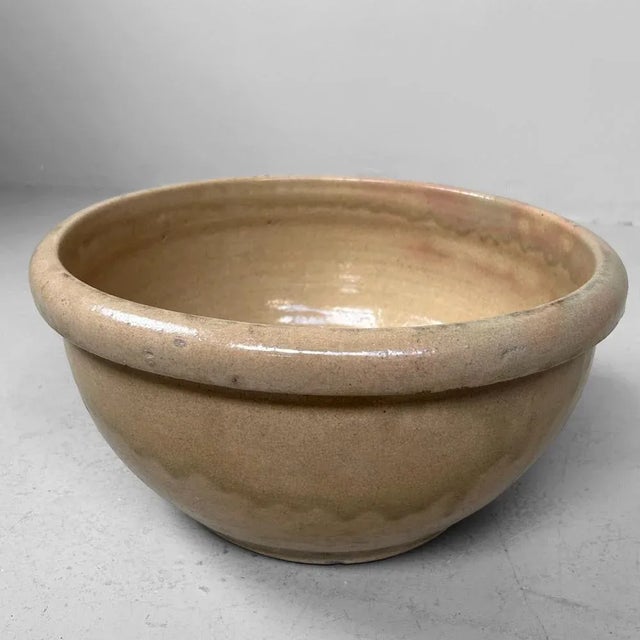 Contemporary Meiji Earthenware Mingei Bowl, Japan, 1890s For Sale - Image 3 of 17