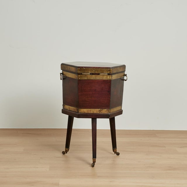 Mid 19th Century Antique English Mahogany Georgian Wine Cooler or Cellarette For Sale - Image 5 of 17