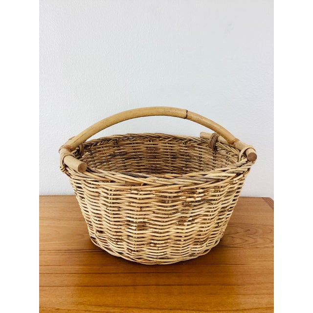 Vintage Rustic Woven Wicker / Reed & Bamboo Gathering Basket For Sale In Palm Springs - Image 6 of 7