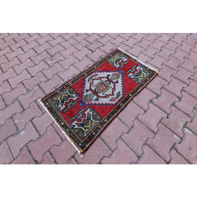 Traditional 1950s Turkish Vintage Hand Knotted Geometric Doormat Rug For Sale - Image 3 of 13