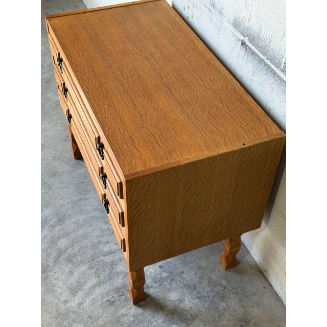 1960s Oak Dresser With 3 Drawers and Black Handles Danish Mid-Century Modern 1960s For Sale - Image 5 of 12