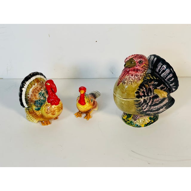 Cute Thanksgiving Turkey set of salt and pepper shakers with small toureen and ladle. Made in Italy polychrome Handpainted...
