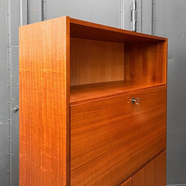 Wood Practical Writing Desk in Mahogany For Sale - Image 7 of 18