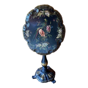 Mid 19th Century Victorian Tilt Top Table