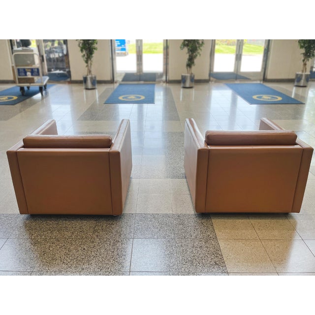 Midcentury Modern Caramel Club Chairs by Charles Pfister for Knoll - A Pair For Sale - Image 11 of 14