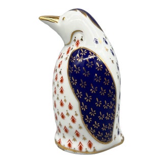 1980s Japanese Tapestry Collection Porcelain Penguin Figurine – Imari Style / Grandmillennial For Sale