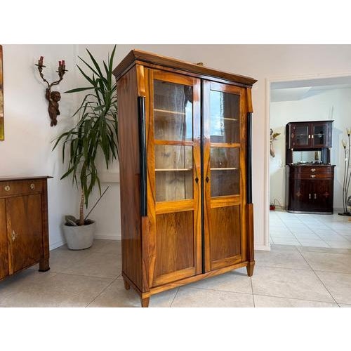 Biedermeier Display Cabinet in Walnut For Sale - Image 14 of 18
