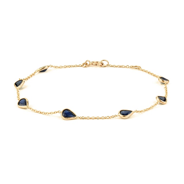 Metal VRJewels 2.05ct Bezel Set Blue Sapphire Station Bracelet in 14k Yellow Gold For Sale - Image 7 of 18