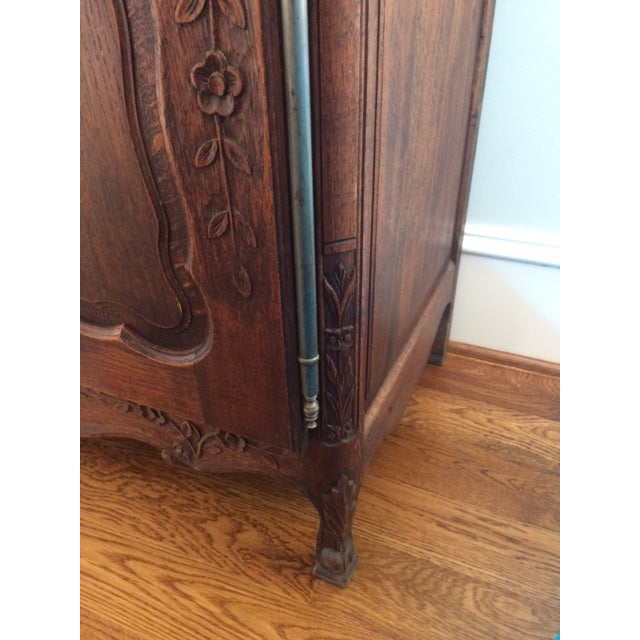 1800's French Provincial Walnut Chest For Sale In Charlotte - Image 6 of 13