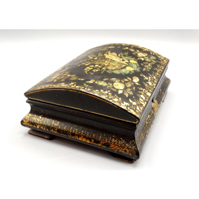 Late 19th Century Antique Chinese Export Lacquered Gilt Papier Mache Box For Sale - Image 5 of 12