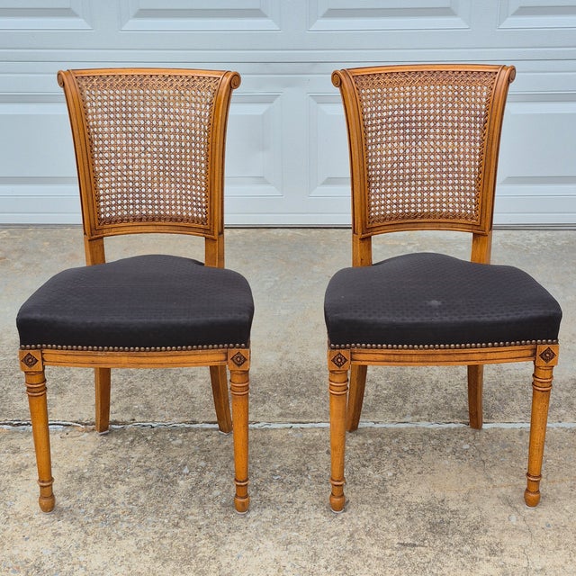 c.1940s Directoire Neoclassical French Regency Fruitwood Cane Back Dining Chairs, Set of 4 For Sale - Image 4 of 17