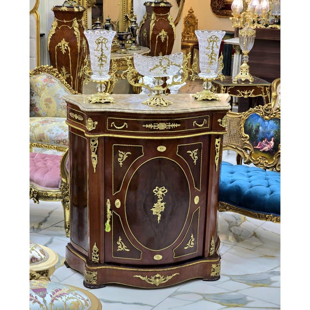 1990s Louis XVI Marble Top Commode With Top Drawer & Marquetry Inlay For Sale - Image 4 of 4