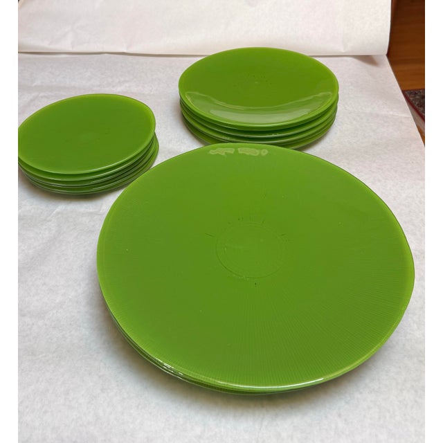 Emerald Vintage Italian Murano Style Hand Blown Emerald Green Glass Plate Set 18pc For Sale - Image 8 of 12