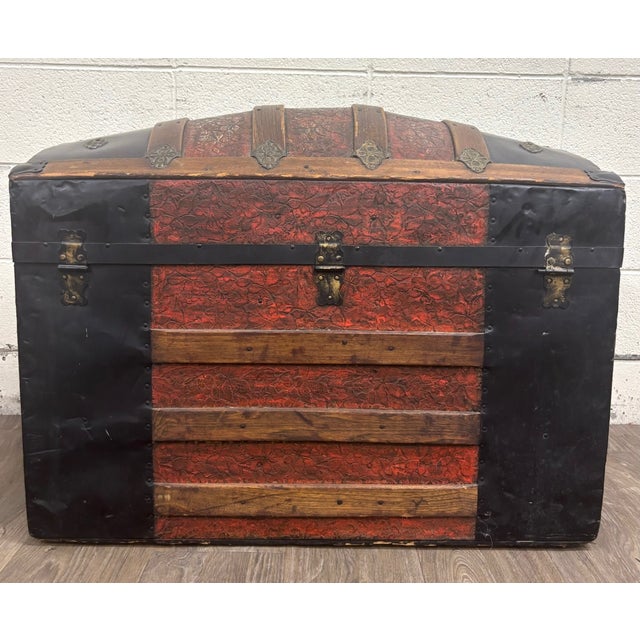 Antique Victorian Dome Top Embossed Immigrant Trunk Steamer Trunk For Sale - Image 14 of 18