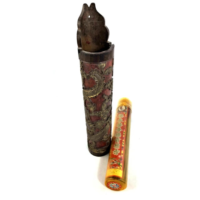 Burnt Umber 1900s Chinese Carved & Gilt Painted Bamboo Incense Holder For Sale - Image 8 of 12