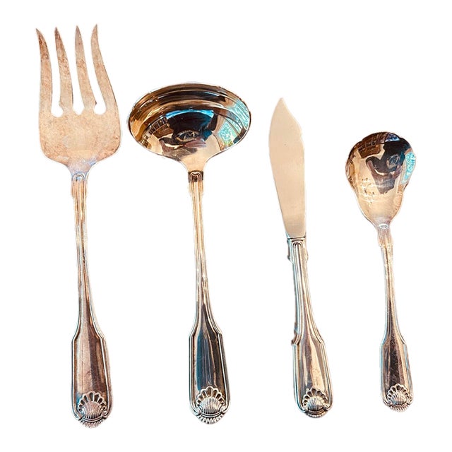 1990s Traditional Oneida * Silver Shell Community Silver Plate Hostess Set - 4 Pieces For Sale