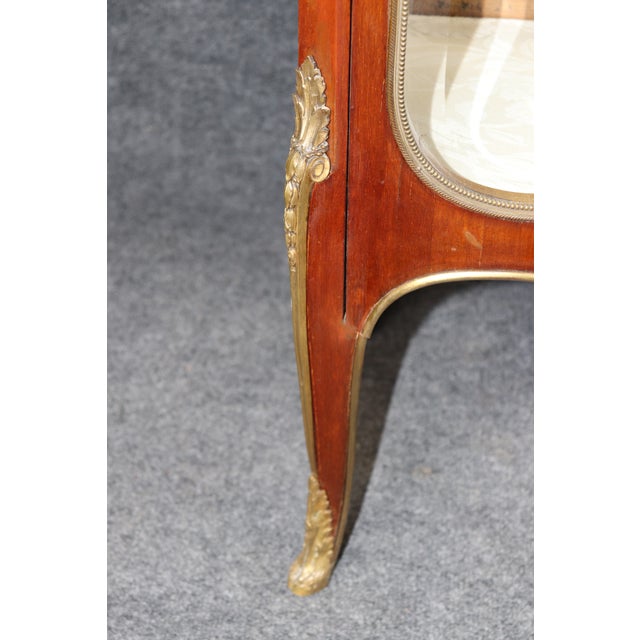 Francois Linke French Louis XV Style Bronze Mounted Narrow Vitrine C. 1915 For Sale - Image 14 of 16