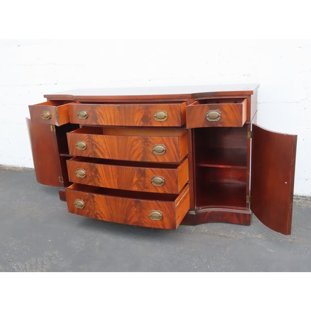 1940s Flame Mahogany Long Credenza Sideboard Media Console Bathroom Vanity 6903 For Sale - Image 5 of 15