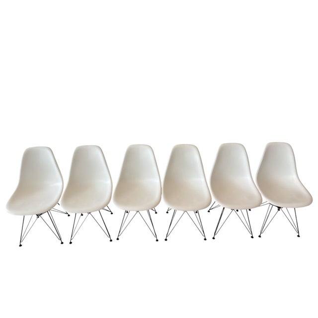 White DSR Chairs by Charles & Ray Eames for Vitra, 2012, Set of 6 For Sale - Image 13 of 13