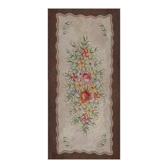 A Ivory Background Color With Beautiful Roses Centerpiece in Floral Pattern Antique American Hooked Rug For Sale