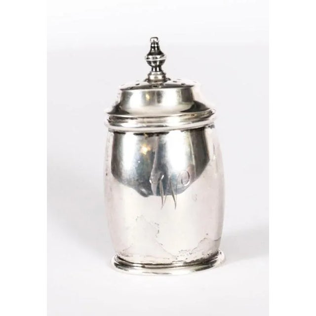 Antique George V Silver Cruet Set from William Neale & Son, 1934, Set of 2 For Sale - Image 4 of 18