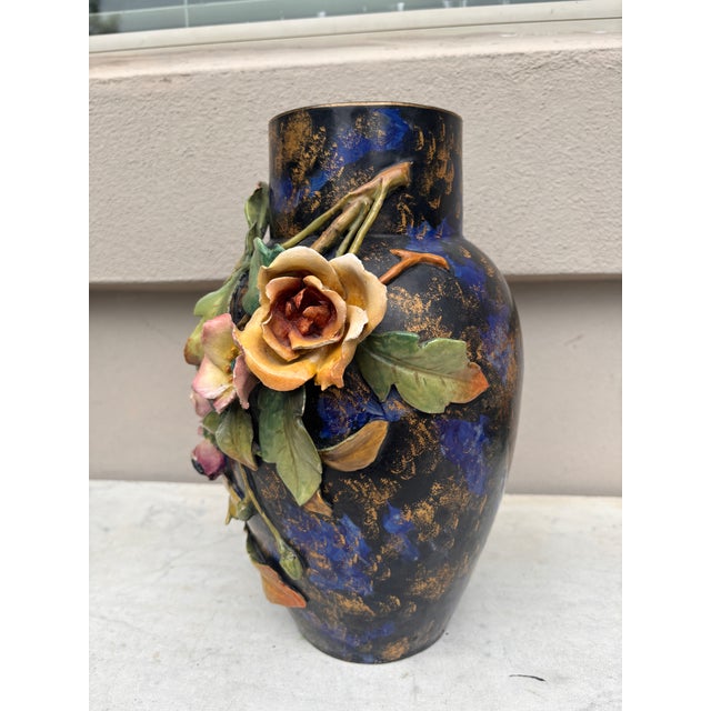 19th Century Majolica Flowers Vase For Sale - Image 4 of 8