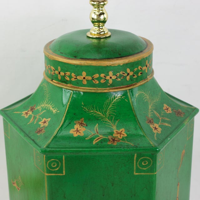 Green Pair of Vintage British Chinoiserie Green and Gold Hexagonal Hand-Painted Tole Tea Jar Table Lamps For Sale - Image 8 of 13