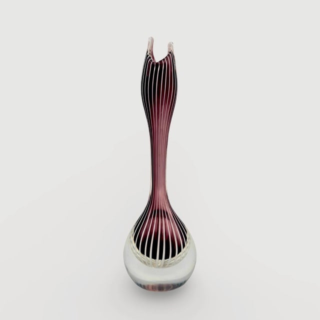 Red Zebra Glass Vase by Vicke Lindstrand for Kosta, Sweden, 1950s For Sale - Image 8 of 14