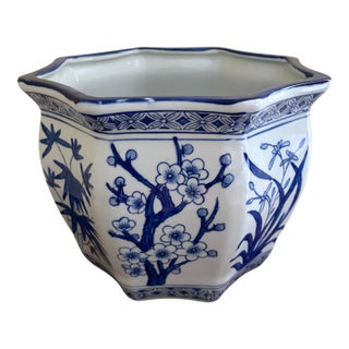 Blue & White Chinoiserie Porcelain Planter With Scalloped Form For Sale