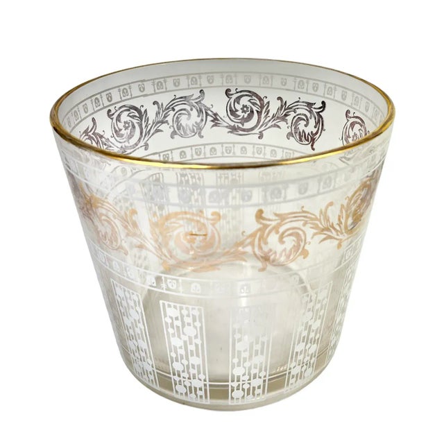 Add a stylish touch your bar with this wonderful glass ice bucket with 22k gold motifs by Culver Ltd. In very good vintage...
