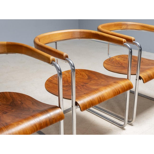 This functionalist console chair was designed by Jindřich Halabala in the 1930s for UP závody Rousínov and represents an...