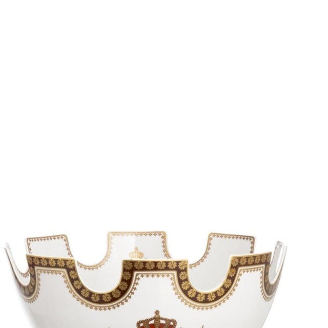 Coats of Arms Bowls in Porcelain, Set of 2 For Sale - Image 4 of 6