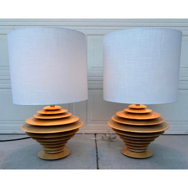 Pair of Discus Table Lamps Attributed to Shepard Vineburg, Los Angeles C. 1980 For Sale - Image 4 of 18