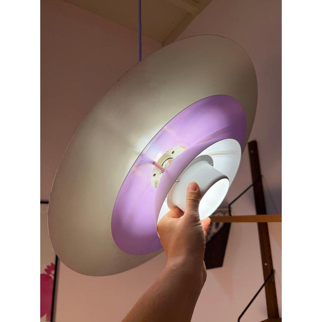Postmodern White and Purple Louvered Lamp by Formlight, 1970s, Metal For Sale - Image 3 of 11