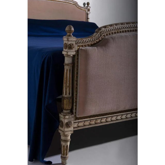 French Antique Style Bed in Gilded Wood and Fabric For Sale - Image 12 of 13