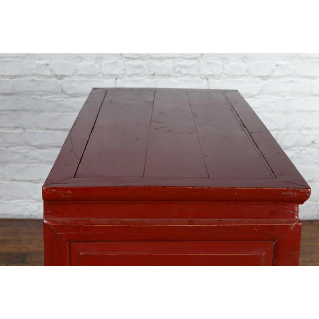 Chinese Vintage Red Lacquer Carved Spandrel 3-Drawer Console Table For Sale In New York - Image 6 of 13
