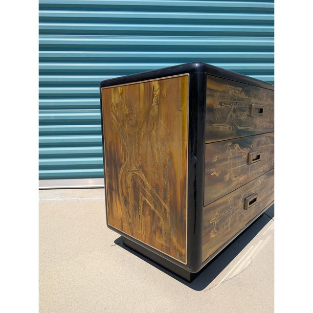1970s 1970s Acid-Etched Brass & Ebony Lacquer Chest by Bernhard Rohne for Mastercraft For Sale - Image 5 of 12